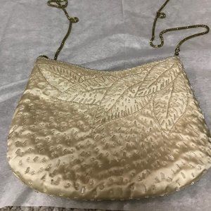 VINTAGE LE ROYALE WHITE BEADED EVENING BAG